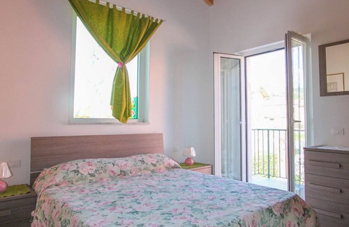 Santo Stefano di Magra Apartment | Casa vacanze La Fonda - Glicine