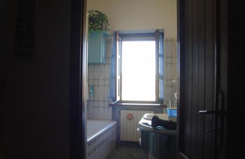 Canale House | Cascina tra le vecchie vigne con piscina