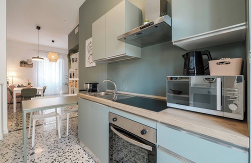 Historic Castle District Apartment | Cate House | Modern Apt Netflix - Center of Cagliari