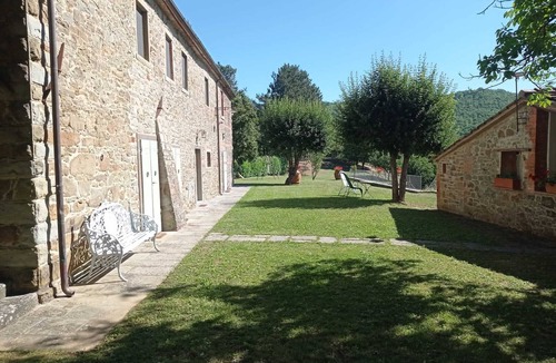 Castel Focognano Villa | Celebrate with us, 10 years of private villa!