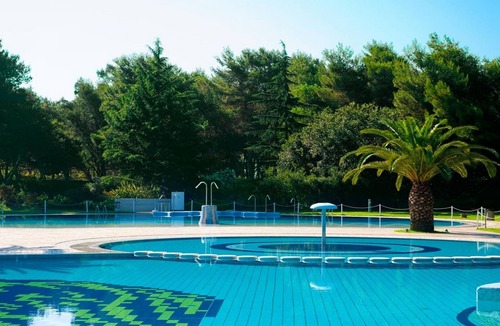Baia Domizia Ski Chalet | Chalet in Baia Domizia with Private Beach