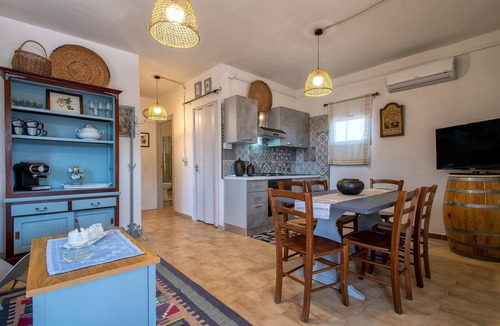 Sorso Ski Chalet | Chalet 'La Valle Degli Ulivi' with Mountain View, Wi-Fi, and Air Conditioning