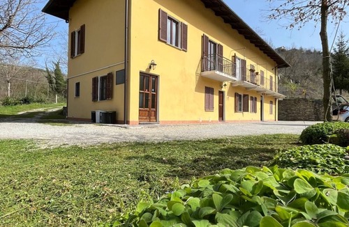 Alba Apartment | Charming apartment with WiFi in picturesque Ricca-San Rocco Cherasca