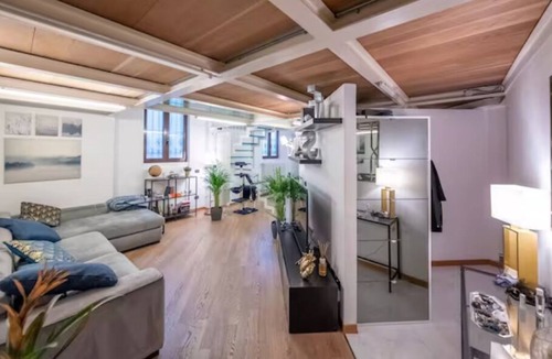Bullona Apartment | Charming Loft in the Center of Milan
