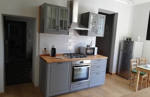 Pisa City Centre Apartment | Charming retreat with terrace over Pisa's hidden gardens