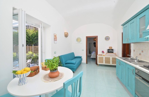 Succhivo House | Chiaia Seaside Suite Sea view villa on the beach of Sant'angelo d'Ischia