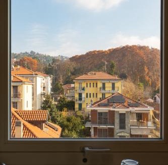 Cavoretto Apartment | COLLINA E LUCE – Relax, terrazzi e vista verde a pochi minuti dal centro di Torino
