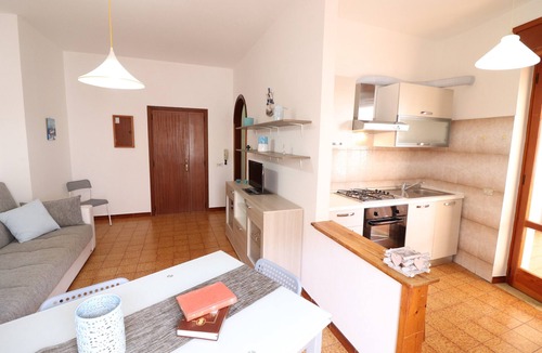 Otranto House | Comfortable Holiday Apartment Casa Vacanza Margherita in Otranto with A/C, Balcony, Pets Allowed