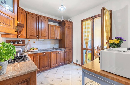 Pescia House | Comfortable House Private Pool & View for 6, Pescia, Italy