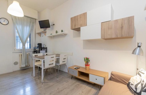 Porta Romana Apartment | Comfortable two-room apartment Porta Romana M3