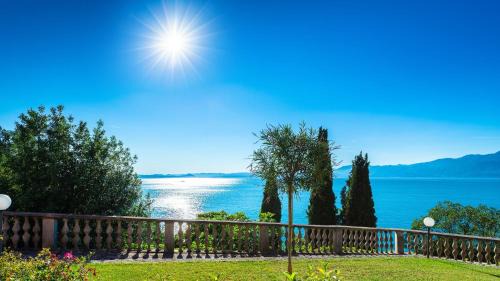 Torri del Benaco Villa | CORAZZA 6&1, Emma Villas