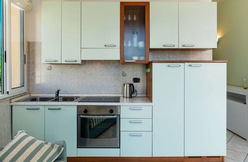 Marina di Andora Apartment | Cosy apartment for 4 people with WIFI, A/C, TV, balcony and pets allowed