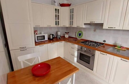 Pieve Ligure Apartment | Cosy apartment for 6 guests with WIFI, TV, balcony and pets allowed, close to Genoa