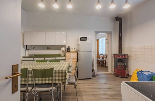 Pellizzano Apartment | Cosy apartment for 6 guests with WIFI and TV