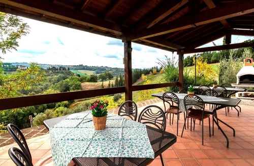 Sughera Apartment | Cosy apartment with pool, WIFI, A/C, TV, veranda and panoramic view, close to San Gimignano