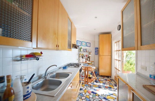 Ischia Ponte Villa | Cottage by the Sea in Cartaromana Bay, with a View of Aragonses Castle