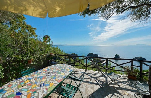 Ischia Ponte Villa | Cottage by the Sea in Cartaromana Bay, with a View of Aragonses Castle