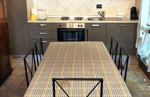 Desenzano del Garda House | Cottage with Pool and private park, with pets allowed in Desenzano