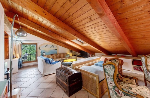 Varazze House | Country House 'La Liguria Tra Gli Ulivi 2' with Mountain View, Wi-Fi, and Air Conditioning