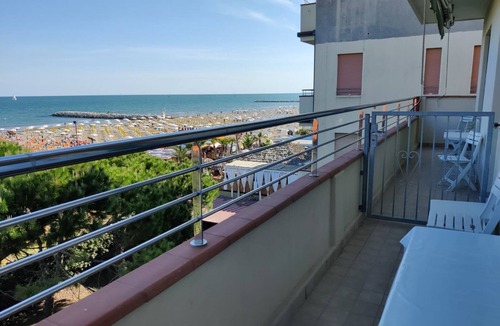 Old Town Apartment | Cozy accommodation with sea view terrace