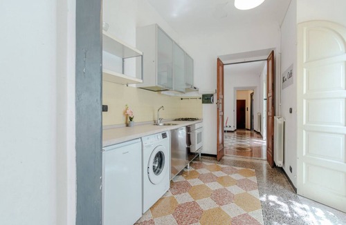 Pre Apartment | Cozy and comfortable 80 square meters apartment, perfect for four people, located on the first floor of a historic building (accessible by stairs).The property is located in the Prè district, one of Genoa's historic areas: the location is ideal for reac