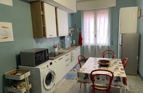 Borgo Antico Apartment | Delfino Cosy Apartment With A/C Near best bea.