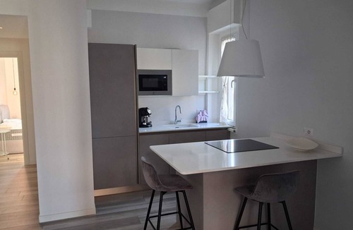 Giambellino Apartment | Design flat in the heart of Tortona District - steps from Fuorisalone events