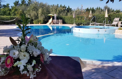 Chiesiola Apartment | Detached Villa 2 bathrooms for 5/6 person, 65 square meters, and private garden with barbecue and sunbeds