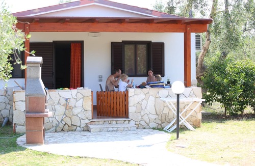 Chiesiola Apartment | Detached Villa 2 bathrooms for 5/6 person, 65 square meters, and private garden with barbecue and sunbeds