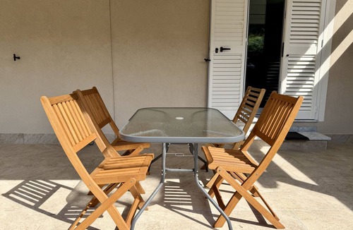 Costa dʼOneglia Apartment | Dimora degli Ulivi A