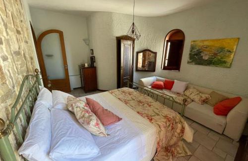 Baia Apartment | DOMUS PARVA - Villa con bio-piscina, spa privata e appartamenti panoramici