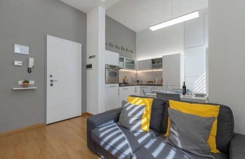 Lungarno del Tempio Apartment | Elegant Duplex in Florence