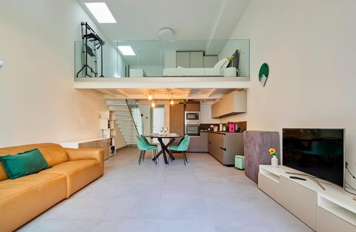 Villapizzone Apartment | Elegant Loft with Hidden Garden Oasis - Portello