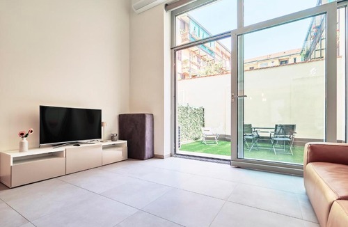 Villapizzone Apartment | Elegant Loft with Hidden Garden Oasis - Portello