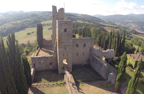 Rufina House | Elegant rural residence in a hill top position with swimming pool and Jacuzzi
