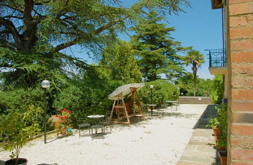 Ranciano Apartment | Elegant villa on Lake Trasimeno - Papavero