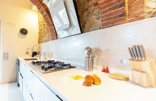 Lucignano Villa | Elegant Villa with Pool Garden & Refined Comfort