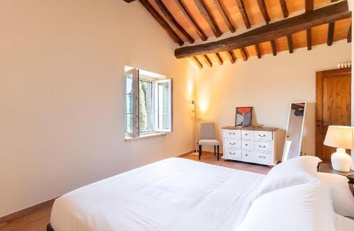Lucignano Villa | Elegant Villa with Pool Garden & Refined Comfort