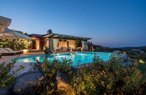 Cala di Volpe Villa | ELITE COLLECTION- Cala di Volpe Luxury Villa | Infinity Pool & Sea View