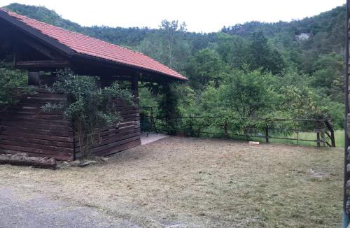 Piana Crixia Apartment | Era del Cinghiale Bianco, intera cascina nel Parco di Piana Crixia