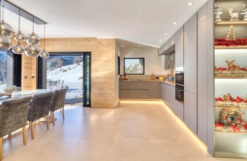 Saint-Etienne-de-Tinee Ski Chalet | Exceptional chalet Auron 330 M2