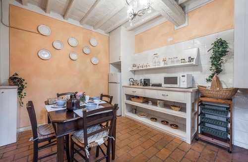 Vignola Apartment | Flat in a sixteenth century villa with swimming pool and private park