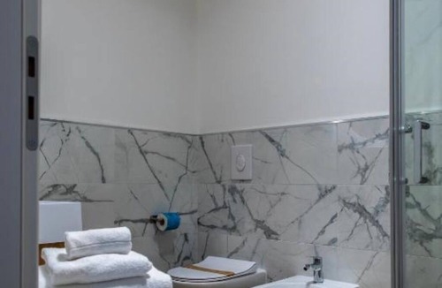 Novoli - San Donato House | Florentia Boutique: Triple Room Comfort YELLOW OCHER