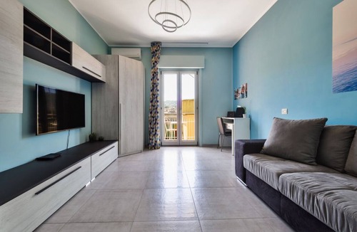 Meta Apartment | [FREE PARKING] Blue Sky Sorrento Apartment
