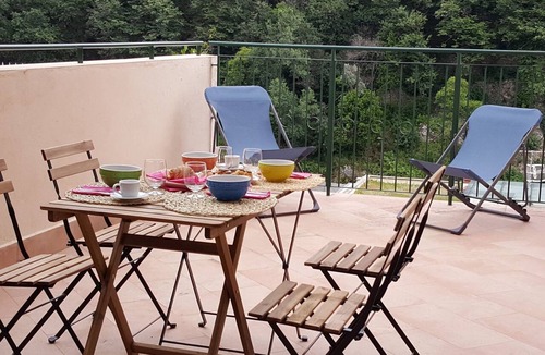 Bogliasco Apartment | Gemütliche Wohnung in Bogliasco mit Schöner Terrasse und Panoramablick by Interhome