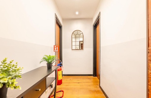 San Frediano Apartment | Grande Oltrarno x10, AC, Wi-Fi veloce, Lavanderia