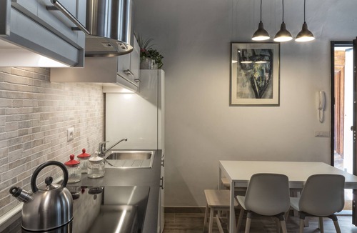 San Lorenzo Apartment | GUELFA HOUSE: restructuring, on the ground floor, comfortably accommodates 6 people