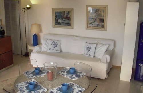 Pugliola House | Guest house, sea view cottage CIN IT011016C2066ZHBL9