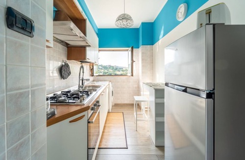Muggia Apartment | GuestHost - Charming 69 sqm apartment, ideal for groups or families of up to 6 people, located on the first floor of a building.The property is in a quiet neighborhood equipped with all essential services and well connected to both the center of Muggia a