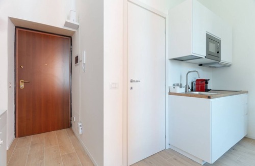 Segnano Apartment | GuestHost - Comfortable 30m2 studio, perfect for 2, located on the second floor of a building with lift.The apartment is located in the Ca' Granda - Prato Centenaro area, located in Municipality 9 north of Milan, a well-connected residential area (M5 Ca'